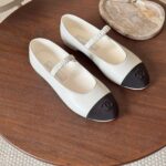 Chanel CC ballet flats