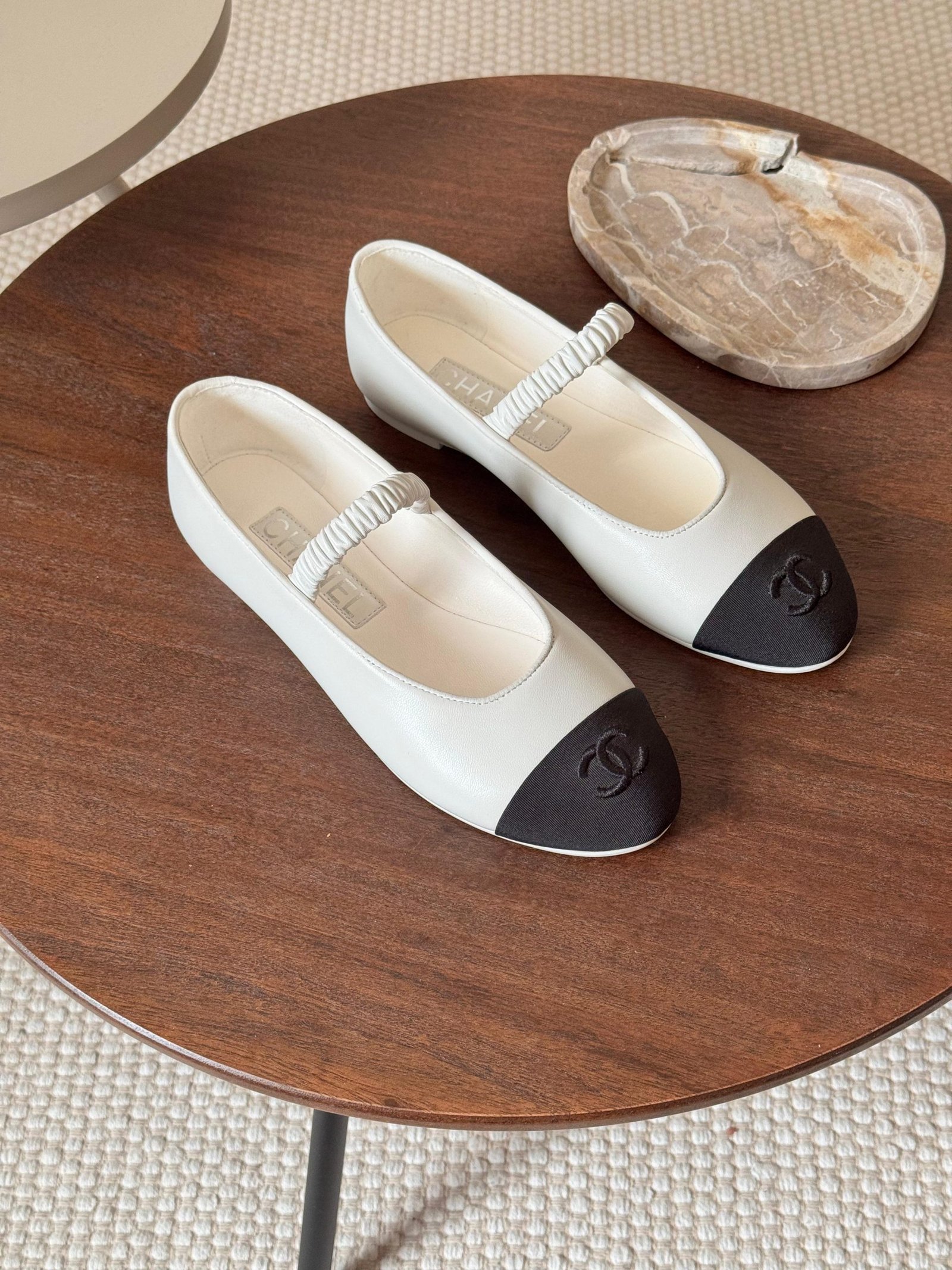 Chanel CC ballet flats