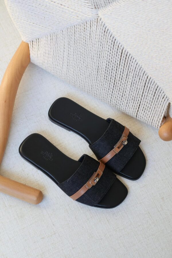 Hermes Giulia Sandals