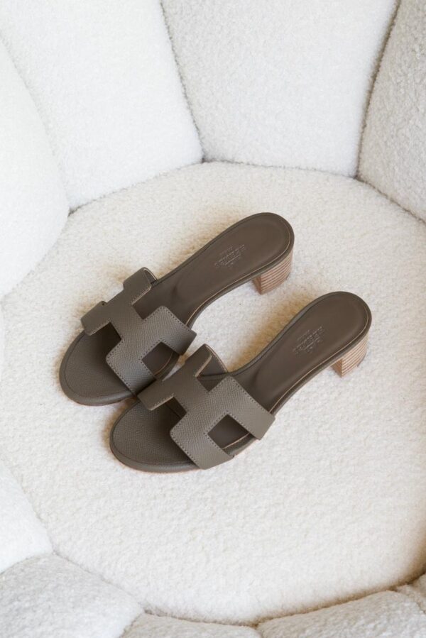 Hermes Oasis sandal