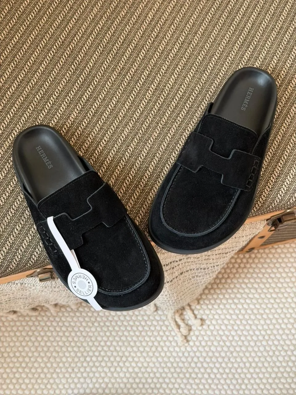 Hermes Go mule