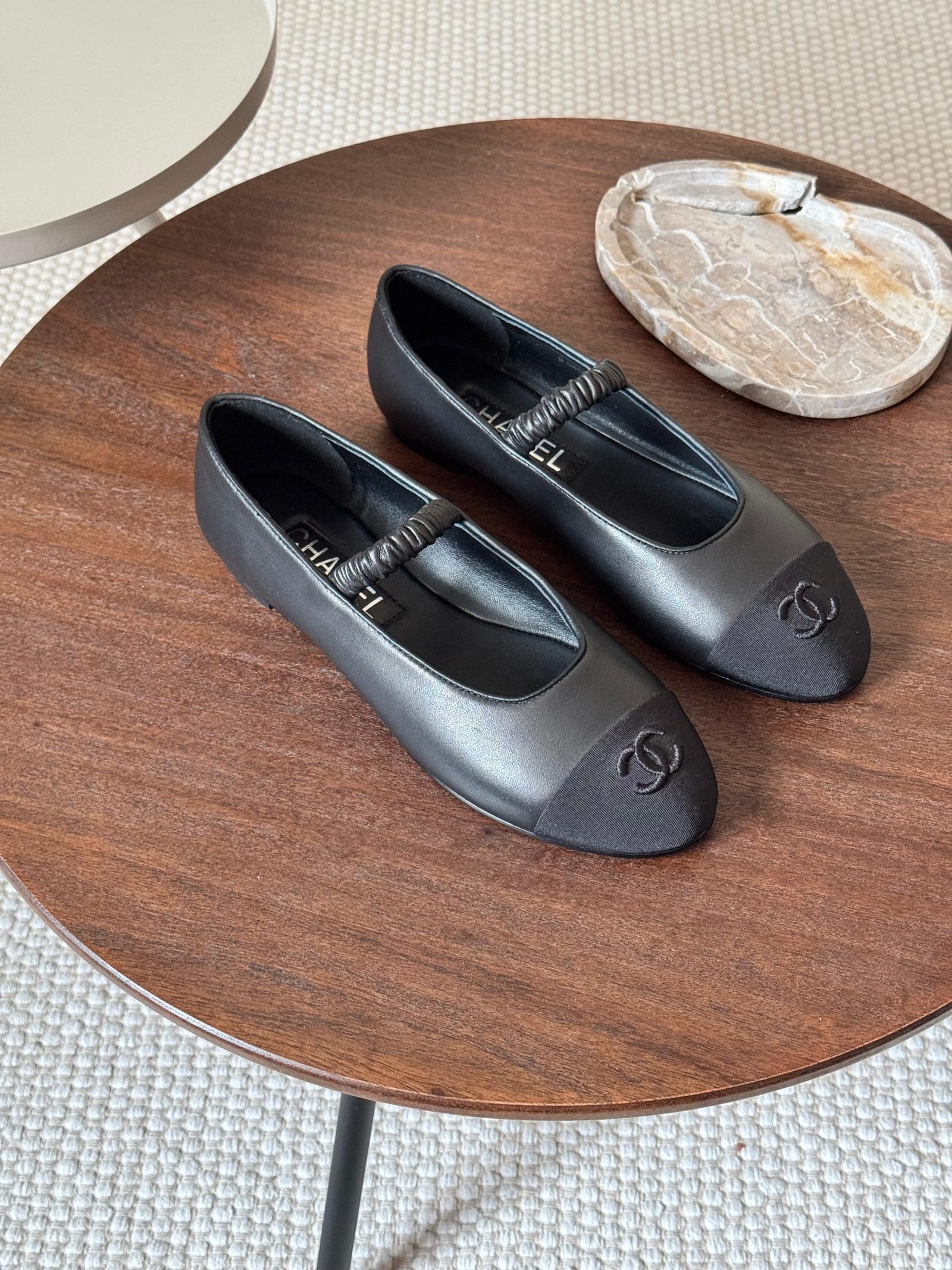 Chanel CC ballet flats