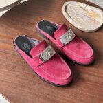 Hermes Iota mule