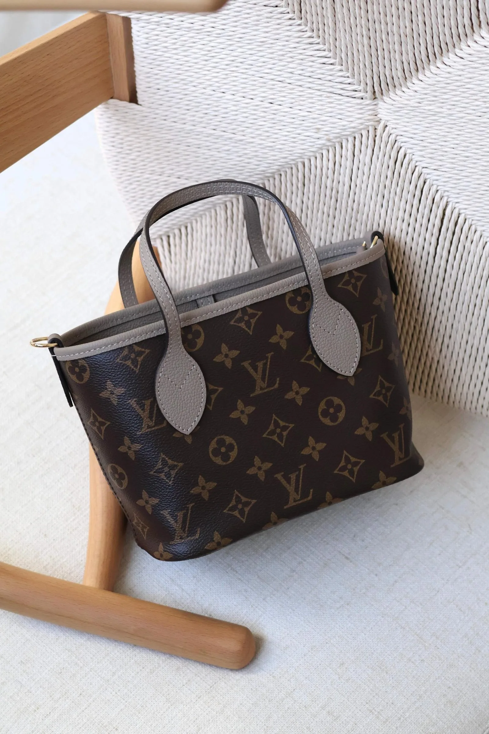 Louis Vuitton Neverfull Bandoulière Inside Out BB