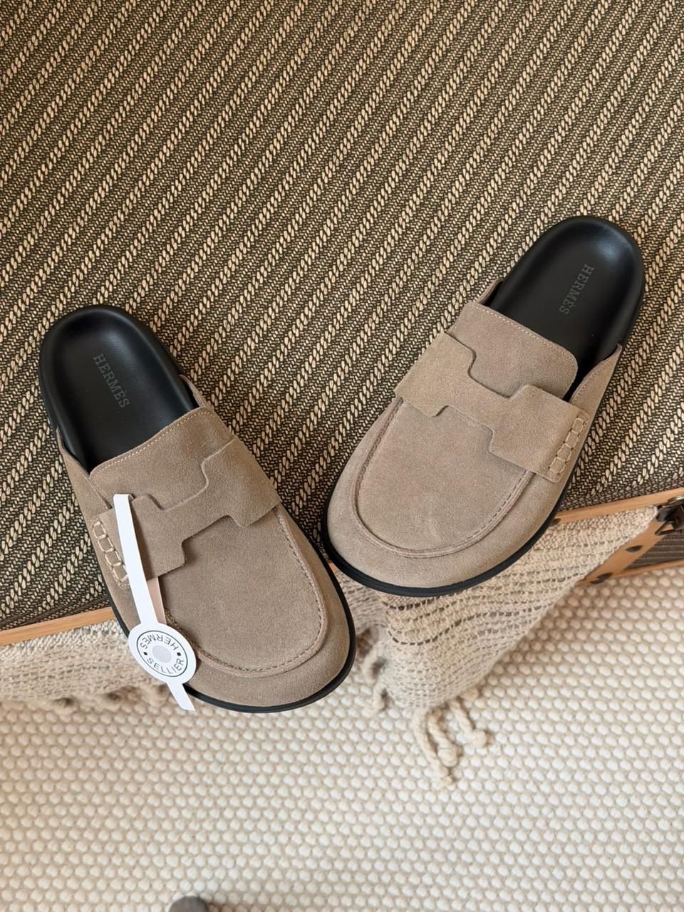 Hermes Go mule
