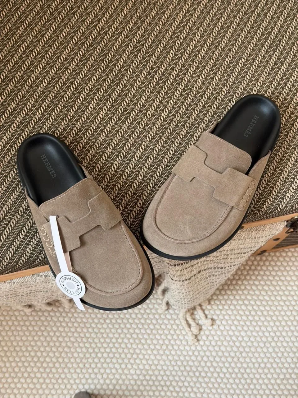 Hermes Go mule
