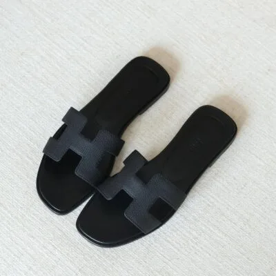 Full black epsom
