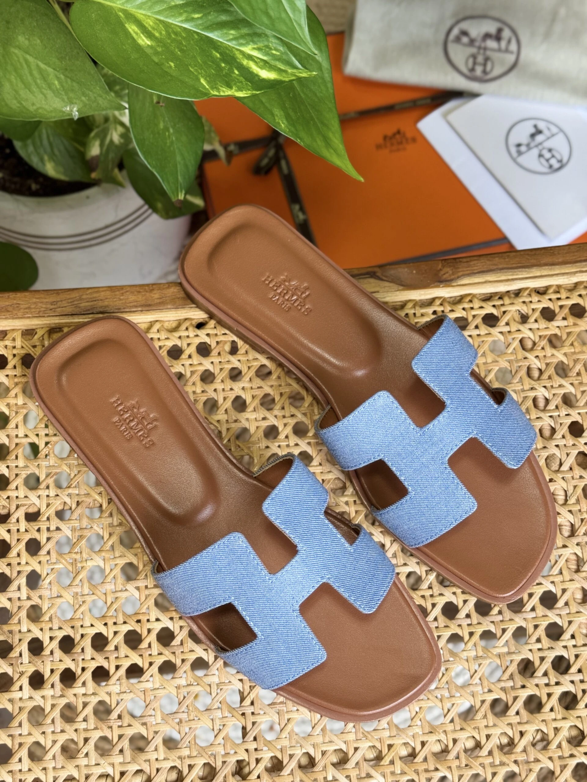 Elegant Classic Leather Flats | Timeless Comfort Shoes - View 36