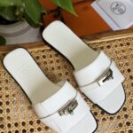Elegant Classic Leather Flats | Timeless Comfort Shoes