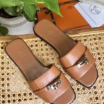 Elegant Classic Leather Flats | Timeless Comfort Shoes