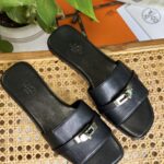 Elegant Classic Leather Flats | Timeless Comfort Shoes