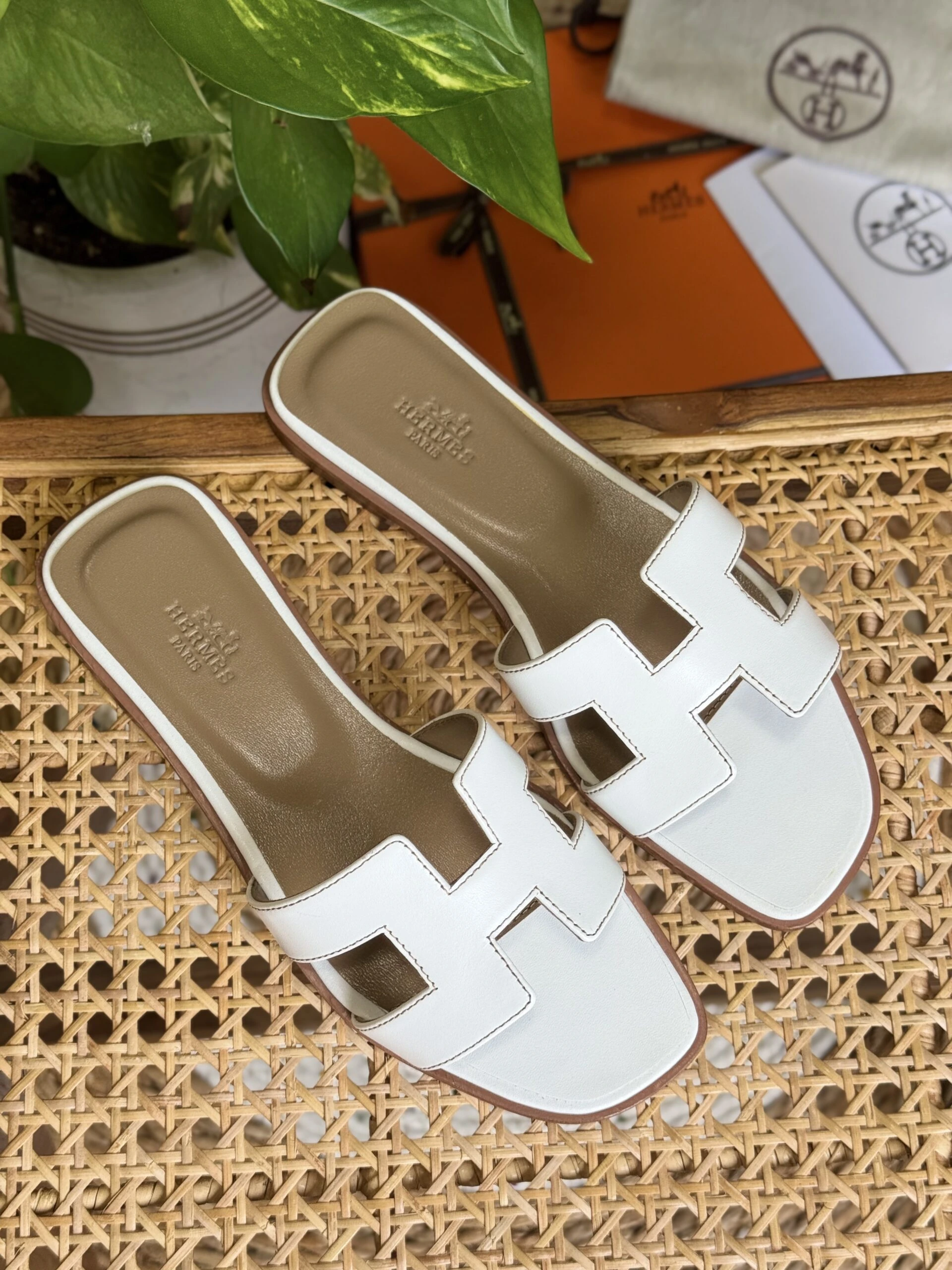 Elegant Classic Leather Flats | Timeless Comfort Shoes - View 31