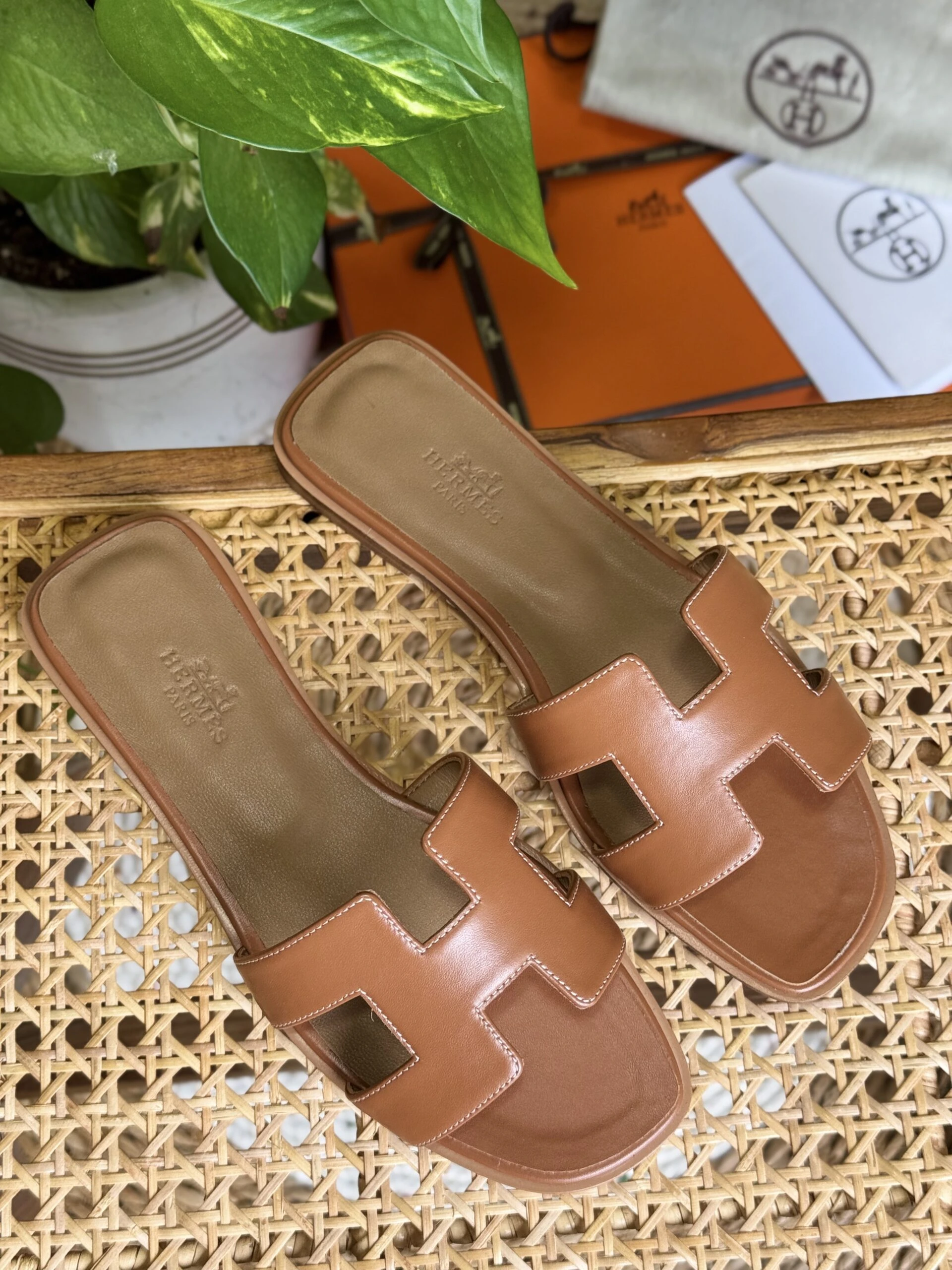 Elegant Classic Leather Flats | Timeless Comfort Shoes - View 27