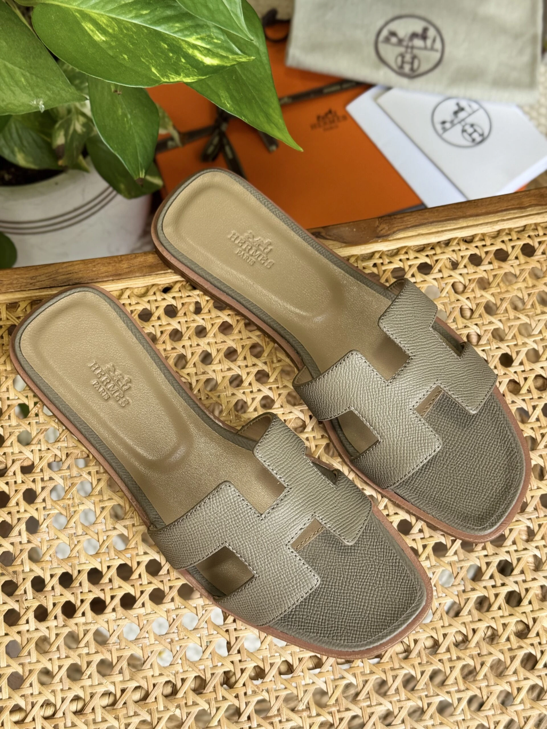 Elegant Classic Leather Flats | Timeless Comfort Shoes - View 26