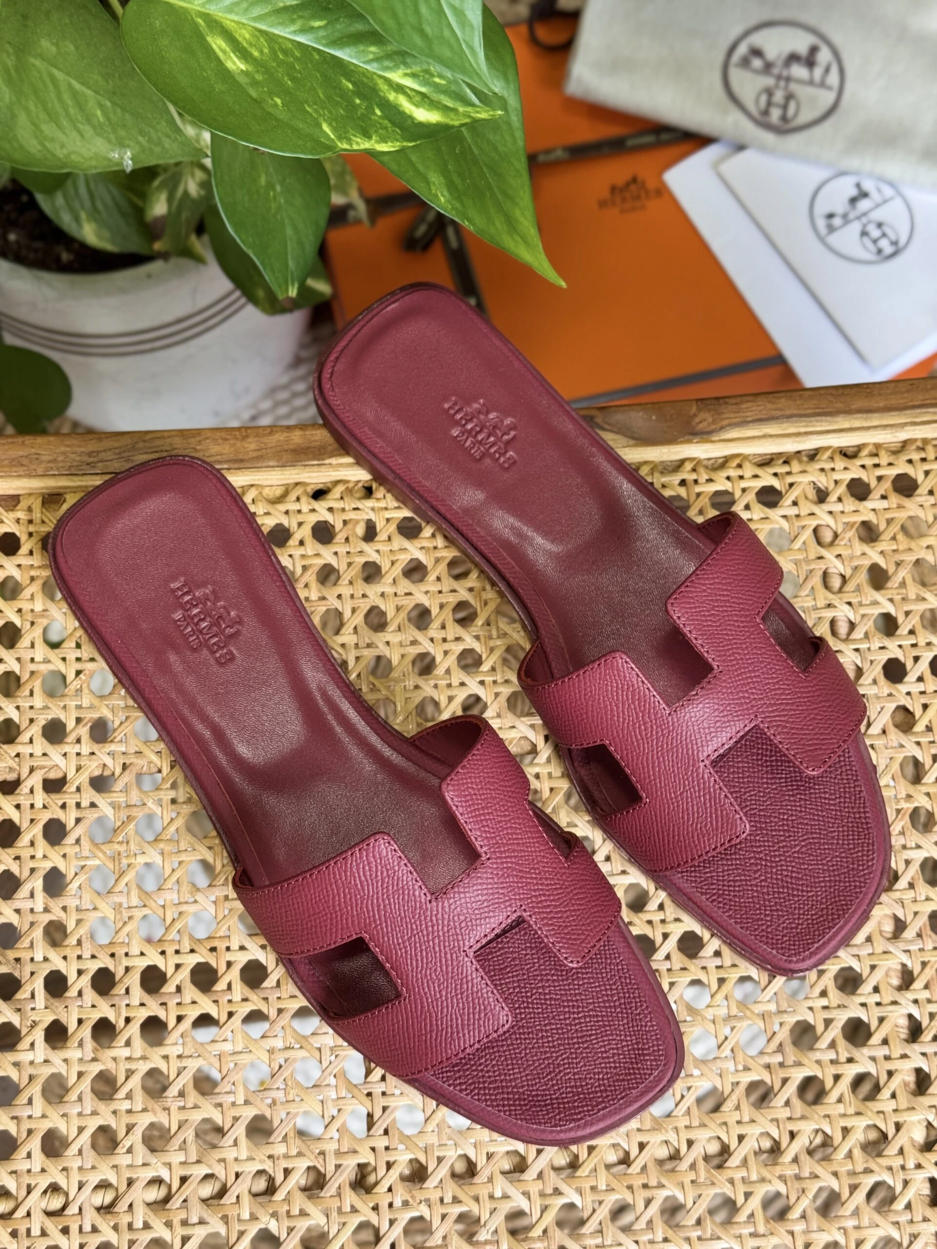 Elegant Classic Leather Flats | Timeless Comfort Shoes - View 24