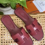 Elegant Classic Leather Flats | Timeless Comfort Shoes