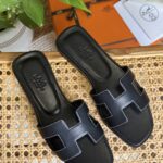 Elegant Classic Leather Flats | Timeless Comfort Shoes