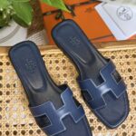 Elegant Classic Leather Flats | Timeless Comfort Shoes