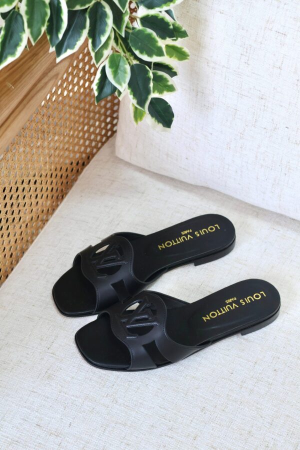 LV Isola Flat Mule