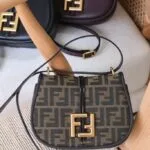 Fendi C'mon mini crossbody 19cm bag
