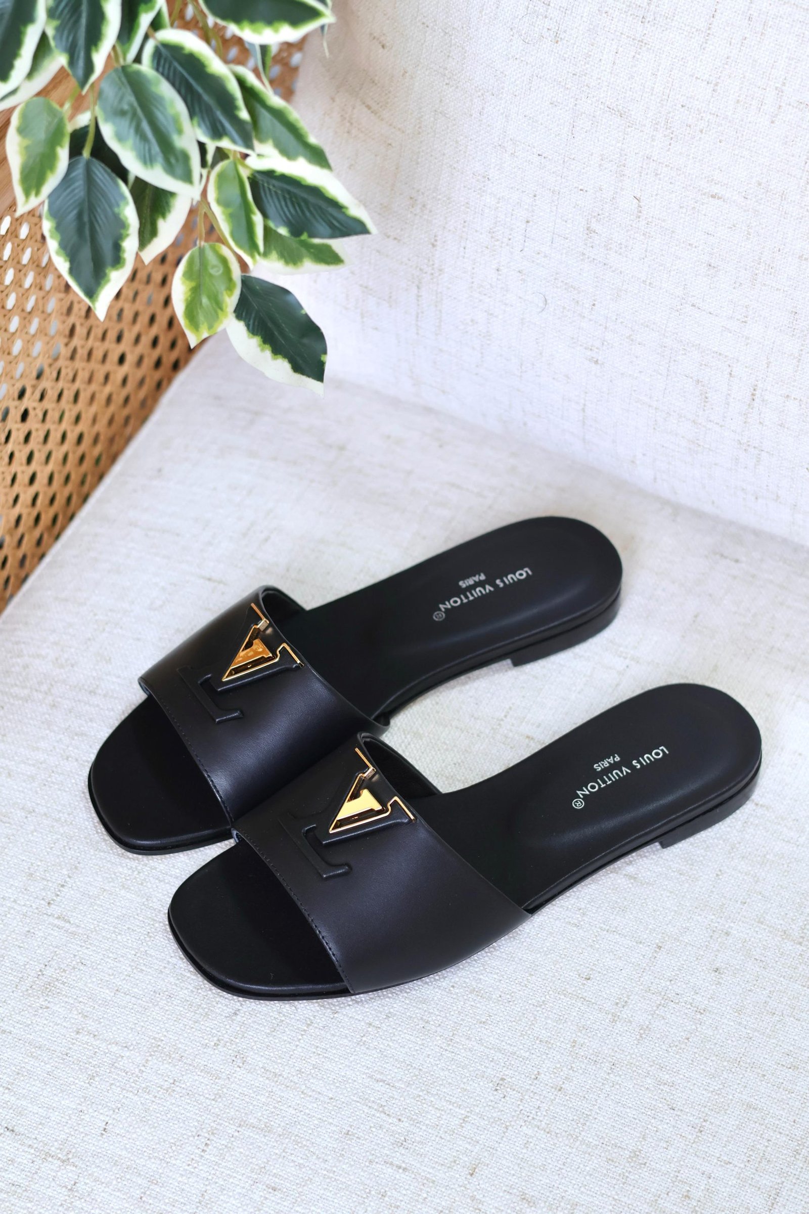 LV Mare Flat Mule