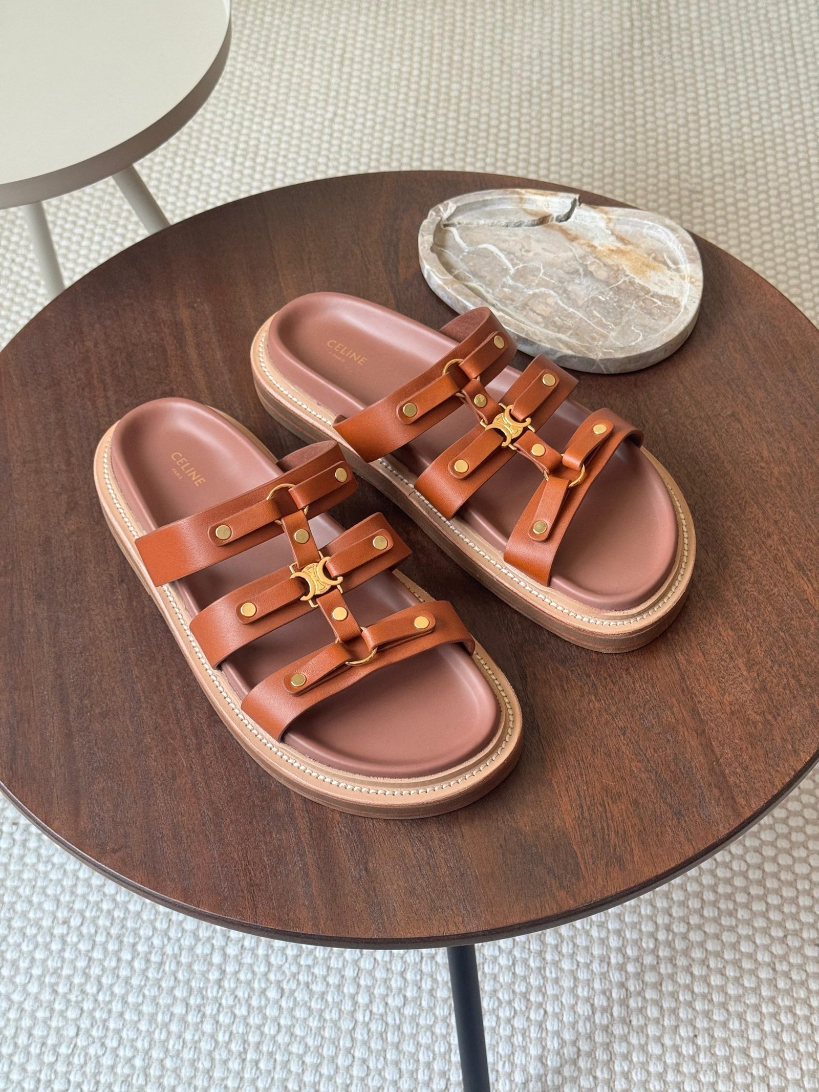 Celine Tippi Slide