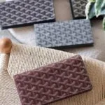 Minimal Long Zip Wallet for Everyday Elegance