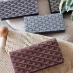 Minimal Long Zip Wallet for Everyday Elegance