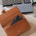 Minimal Long Zip Wallet for Everyday Elegance
