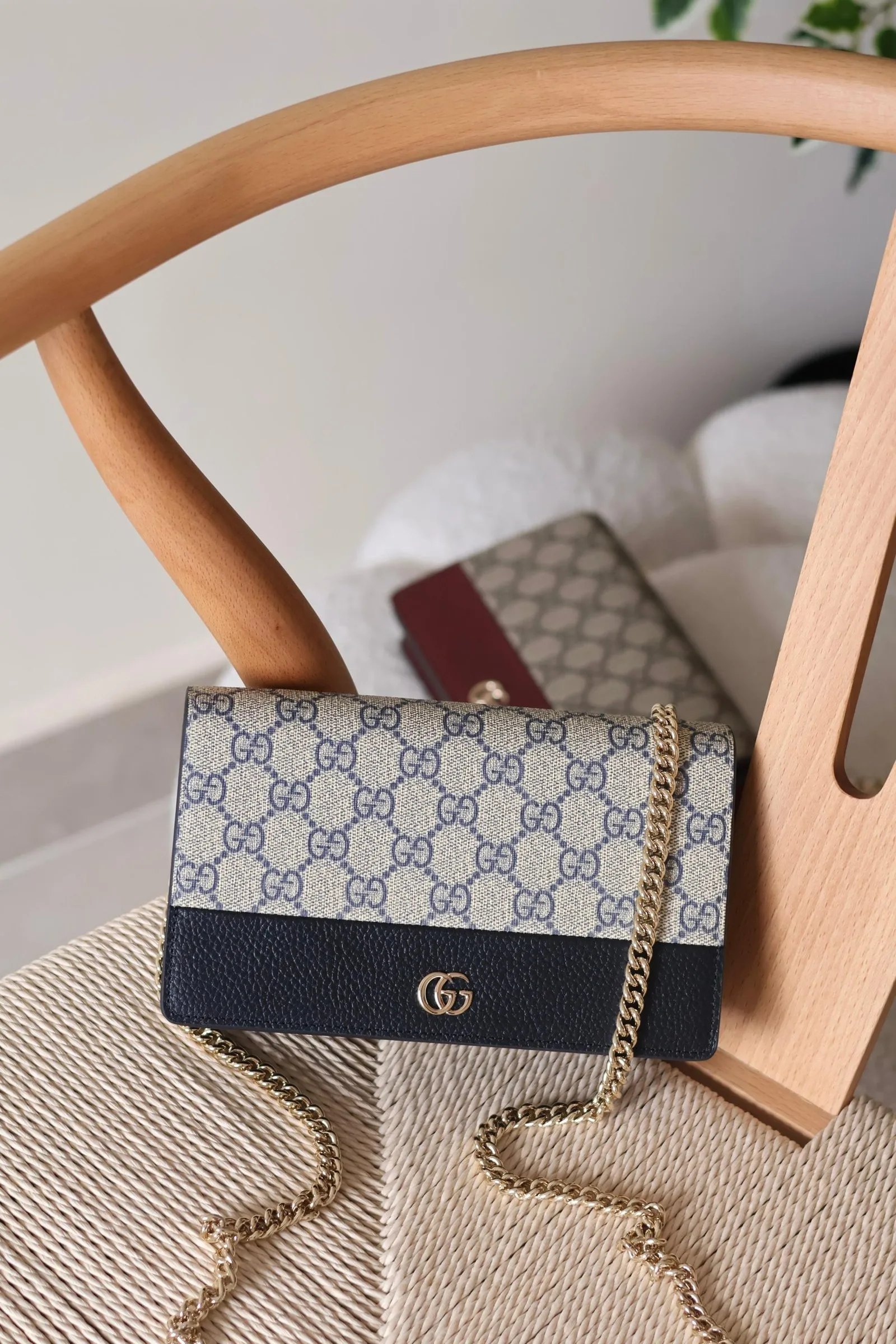 Elegant Wallet on Chain Bag – Minimal Luxury Crossbody Style