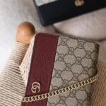 Elegant Wallet on Chain Bag – Minimal Luxury Crossbody Style