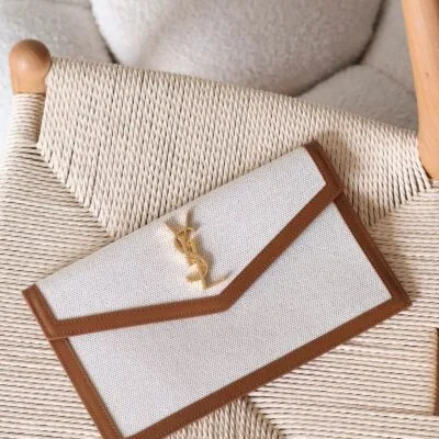 White with Brown line