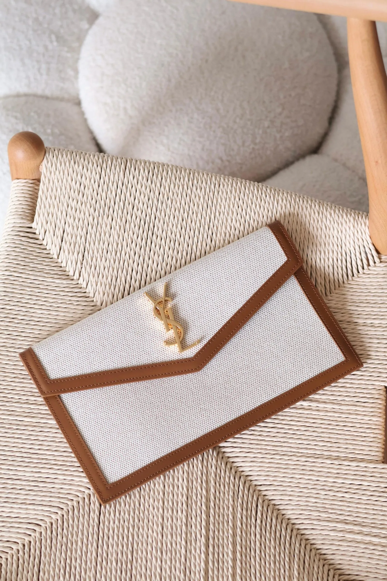 YSL Uptown pouch 27cm