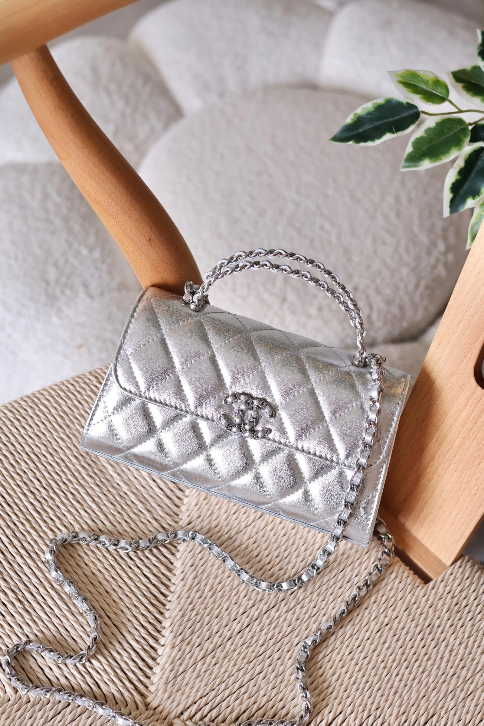 Chanel 19cm Clutch bag