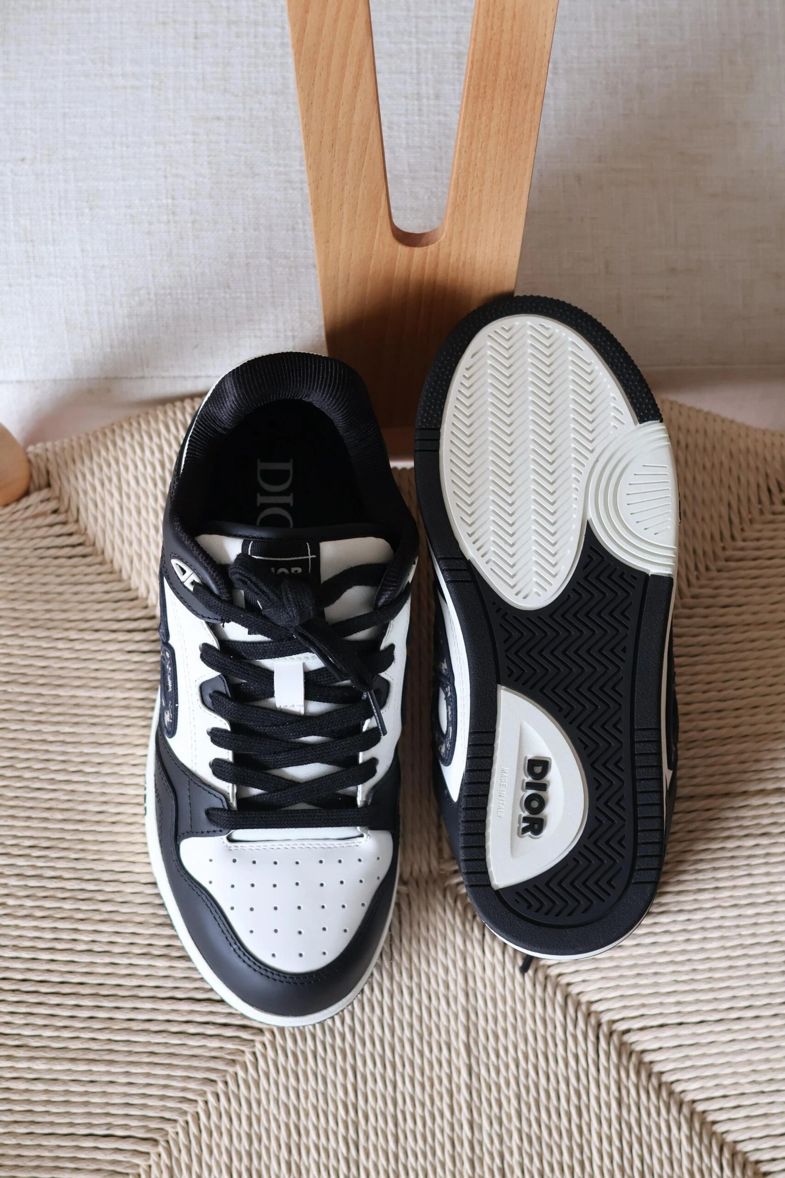 Dior B57 Low Sneaker - Men’s