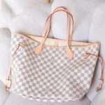 Louis Vuitton Neverfull MM bag