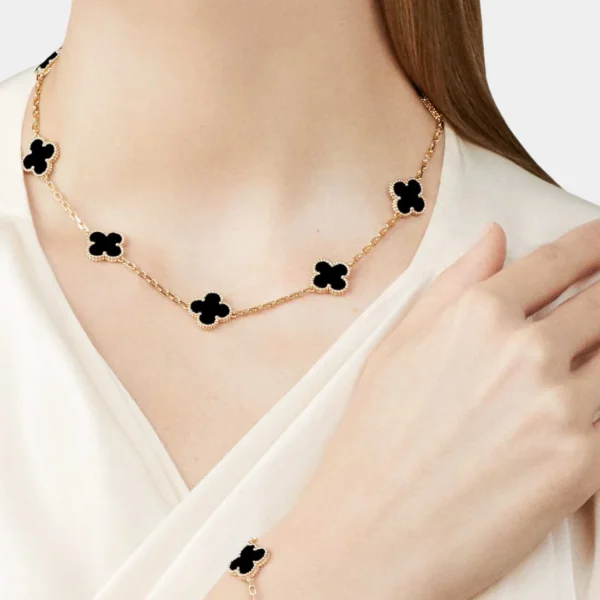 VAN CLEEF & ARPELS Vintage Alhambra Necklace 10 Motifs Yellow Gold Onyx