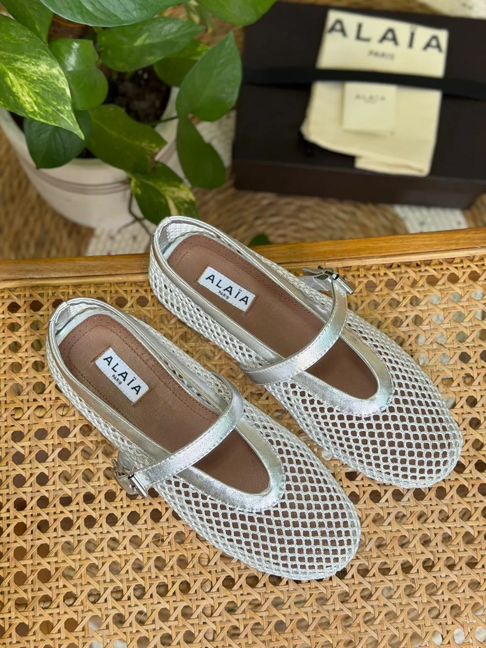 Fishnet Mesh Ballet Flats – Women's Chic Flat Shoes