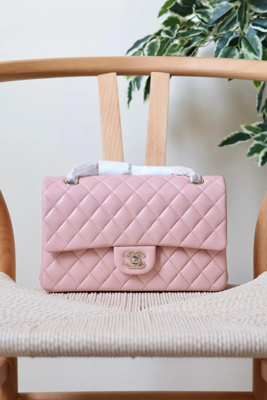 25cm Designer Flap Bag – Chanel Style | Dubai