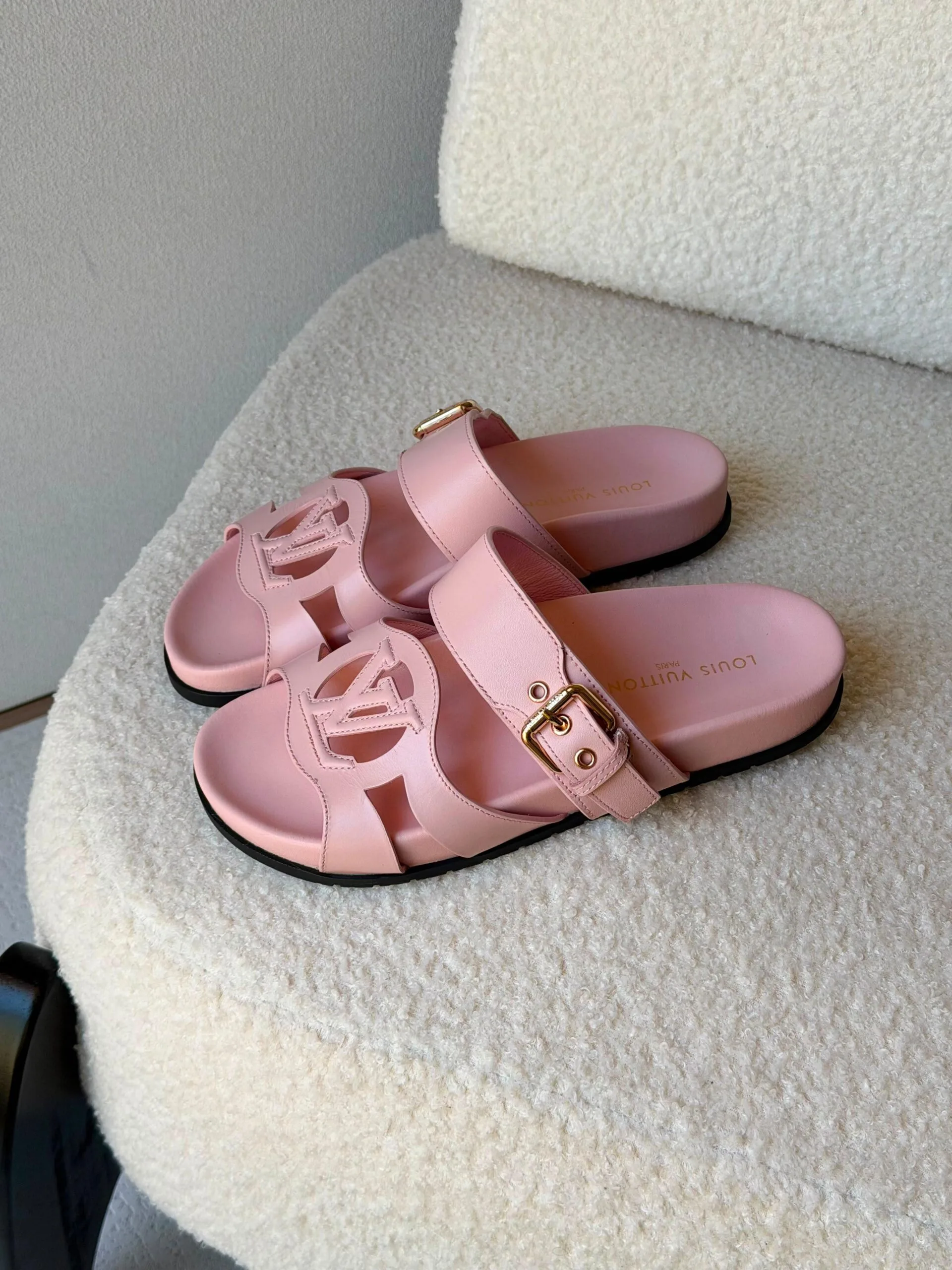 Chypre LV Sandal | Luxury Leather Flat Sandals for Women