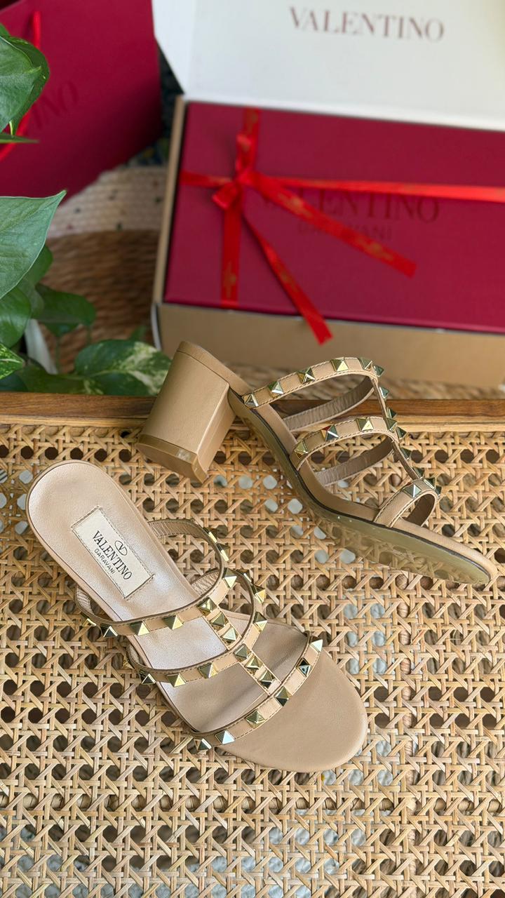 Pointed-Toe Slingback Heels - Detail Close-up