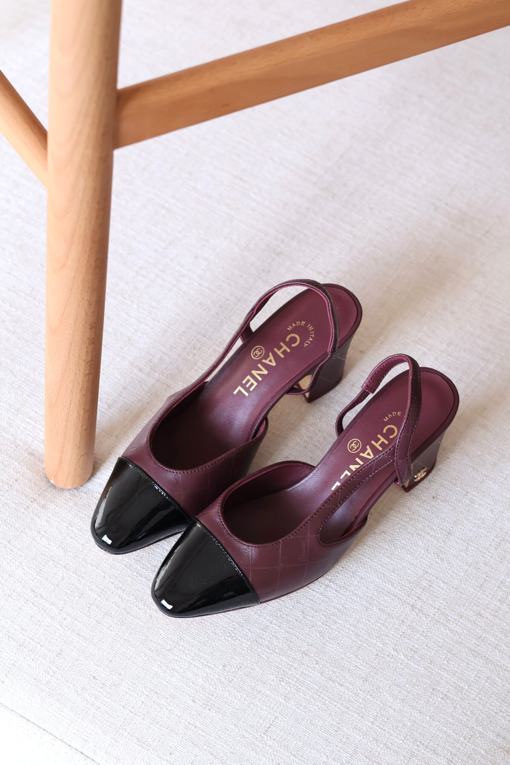 Two-Tone Slingback Heel 65mm – Women's Mid Heel Dress Shoe | UAE - Detail Close-up