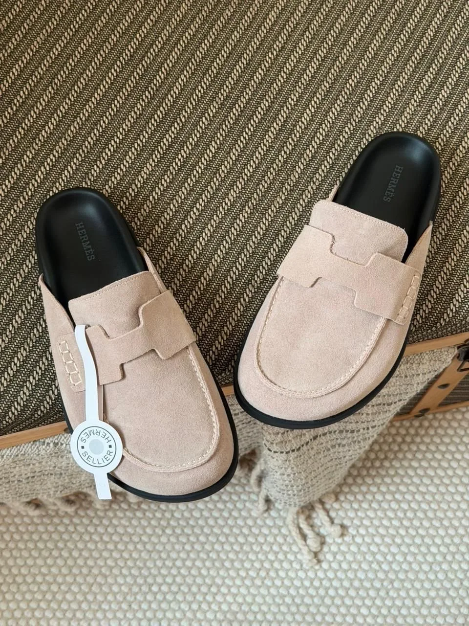 Hermes Go mule