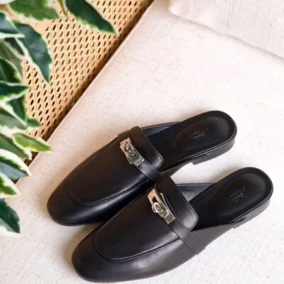 Hermes Oz mule