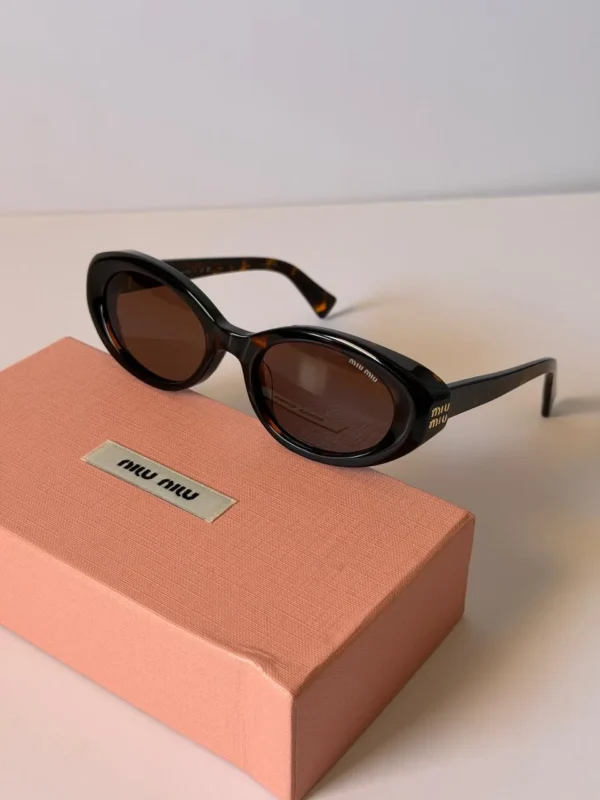 miu miu Sunglasses