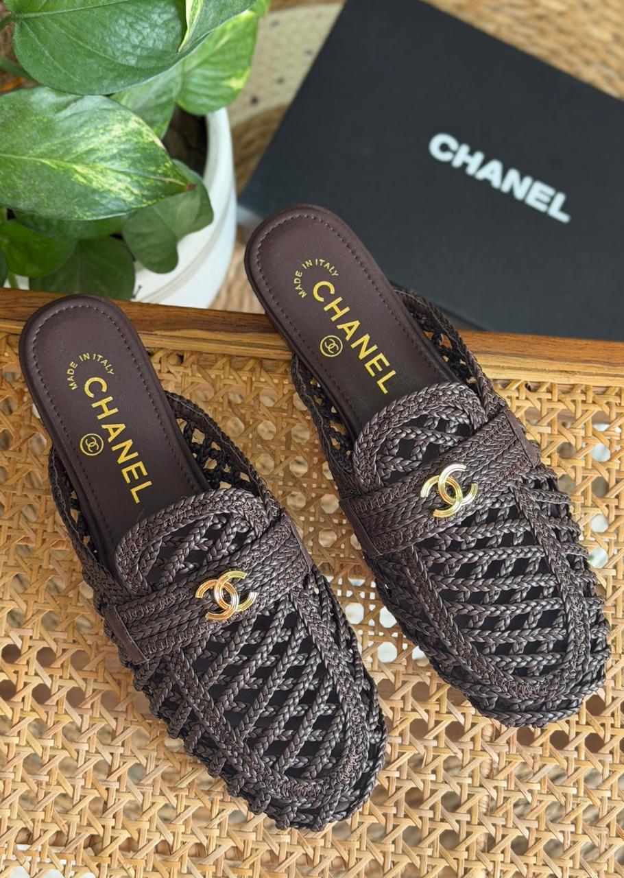 chanel sandal new