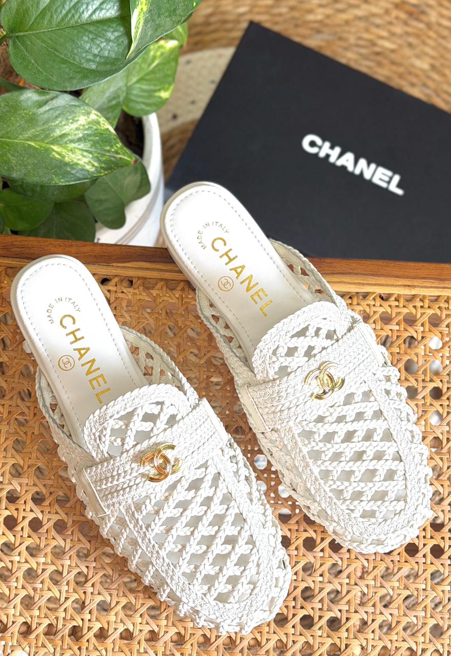 chanel sandal new